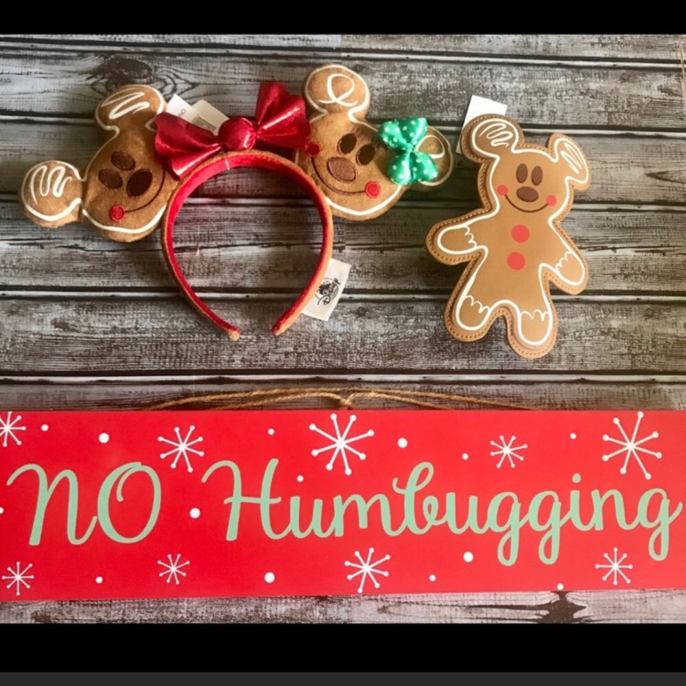 🎄Rare HTF Gingerbread Ears and Coin Purse Set🎄